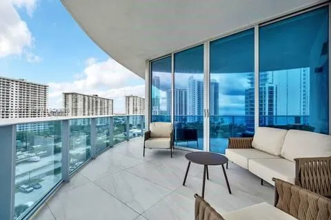 17550 Collins Ave #801