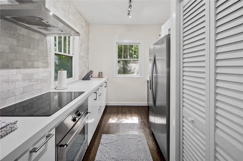 743 NW 9th Ave #2 Miami, FL 33136