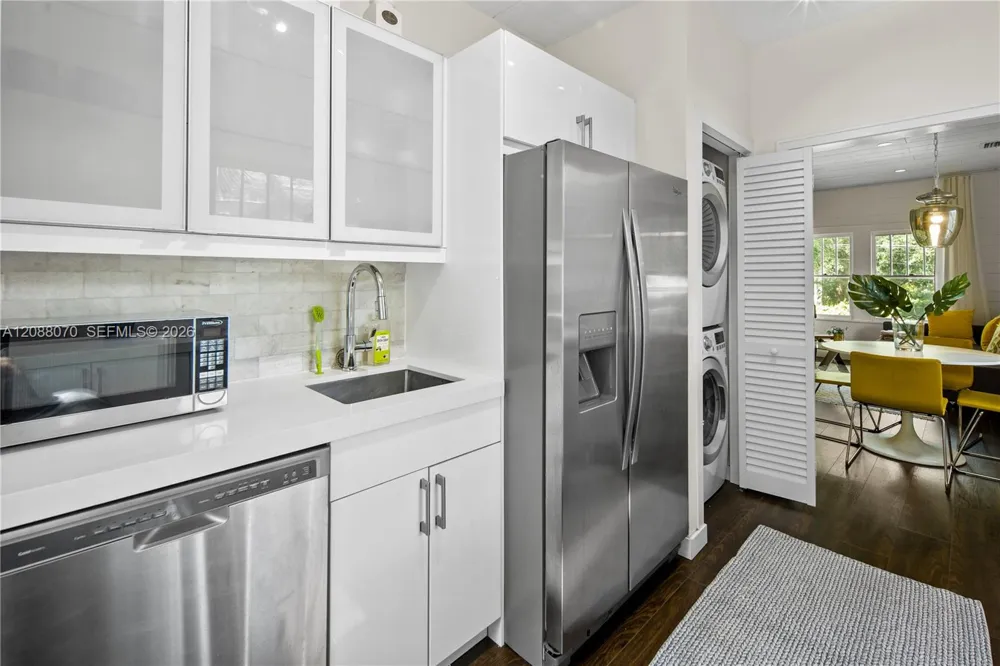 743 NW 9th Ave #2 Miami, FL 33136