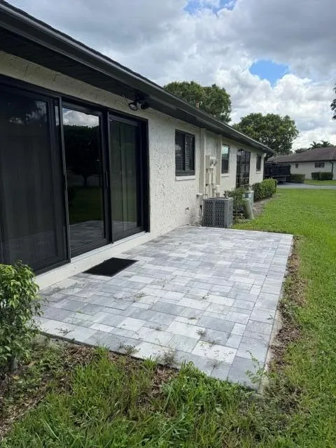 4695 ROBINWOOD PLACE #B Boynton Beach, FL 33436