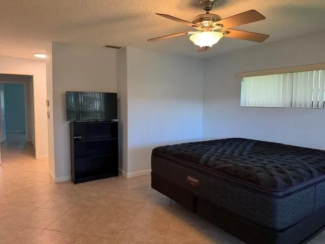 4695 ROBINWOOD PLACE #B Boynton Beach, FL 33436