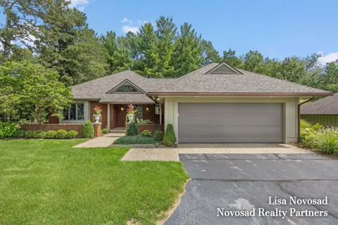 3589 Charlevoix Drive SE