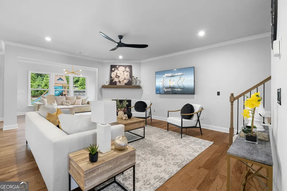 4010 Applecrisp RD Roswell, GA 30076