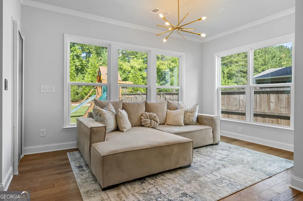 4010 Applecrisp RD Roswell, GA 30076