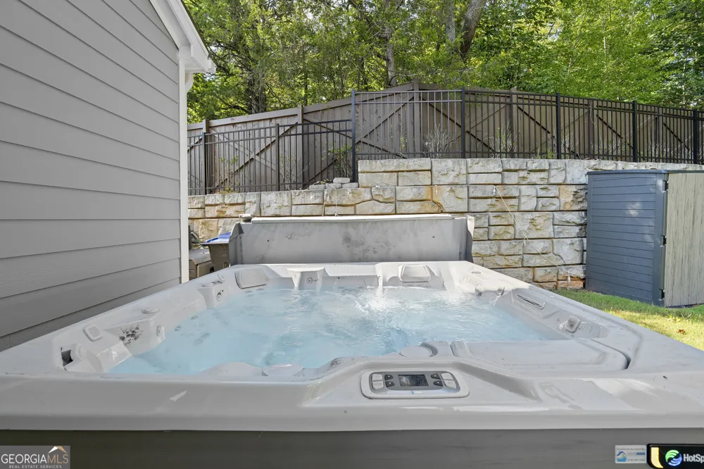 4010 Applecrisp RD Roswell, GA 30076