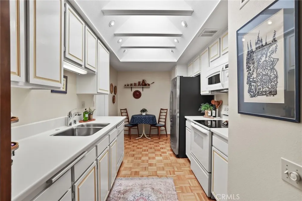 3503 Bahia Blanca W #C Laguna Woods, CA 92637