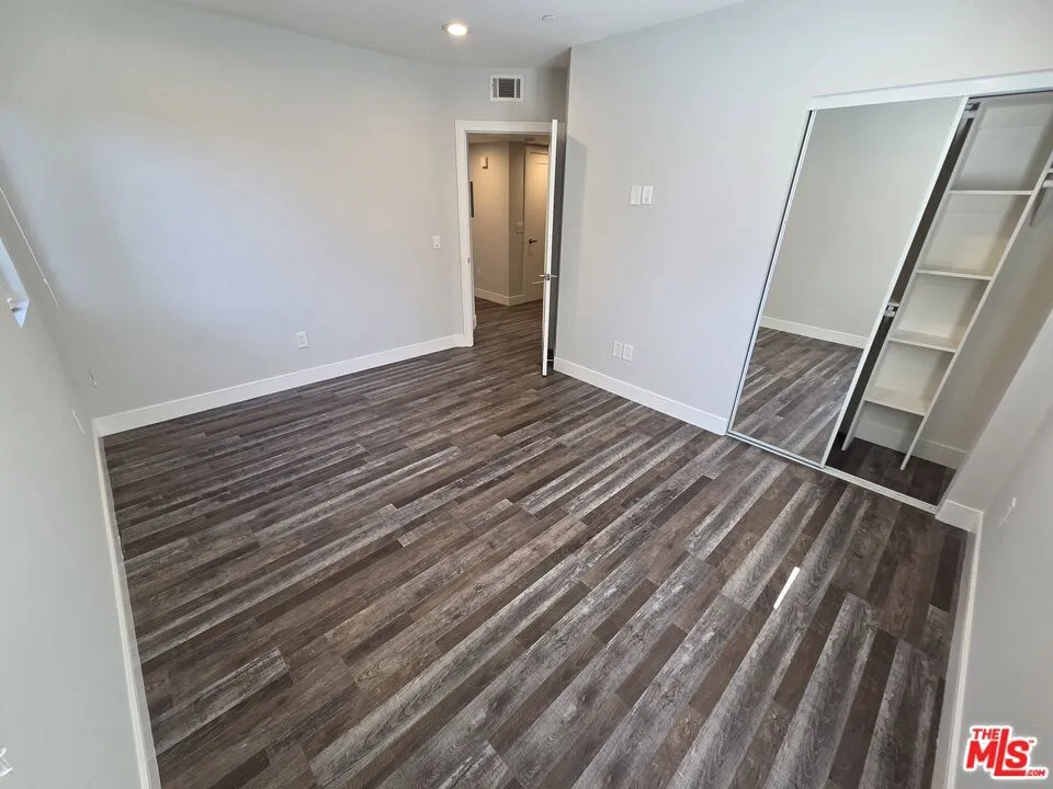 1255 Kingsley Drive Los Angeles, CA 90029