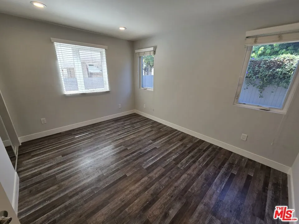 1255 Kingsley Drive Los Angeles, CA 90029