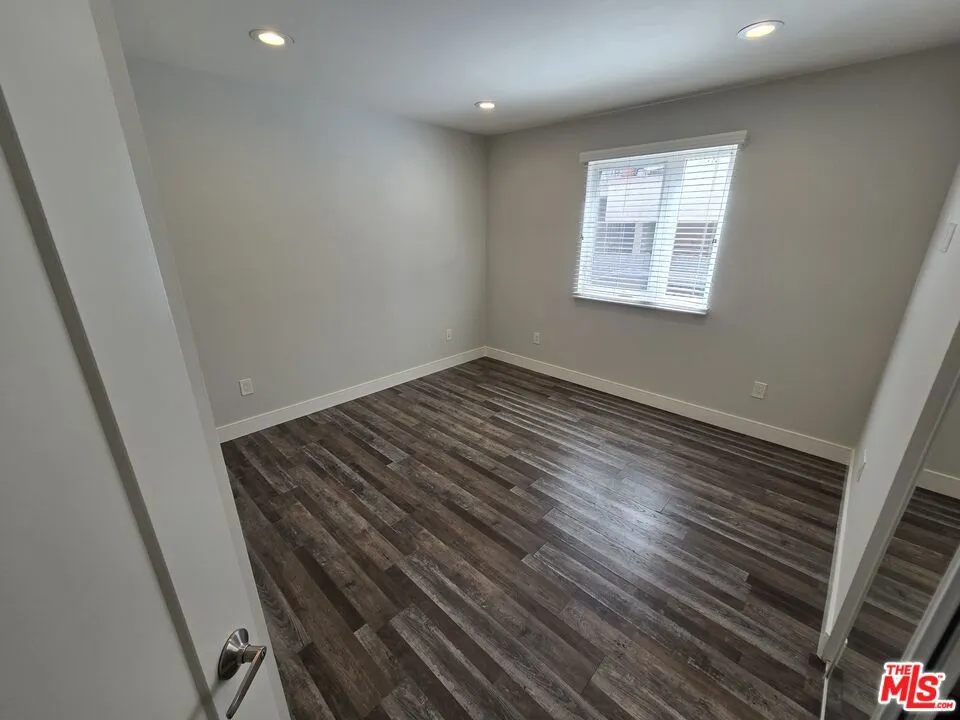 1255 Kingsley Drive Los Angeles, CA 90029