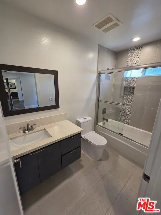 1255 Kingsley Drive Los Angeles, CA 90029