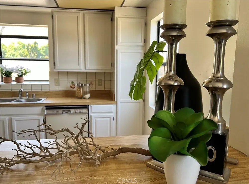 5034 Templeton #B El Sereno, CA 90032