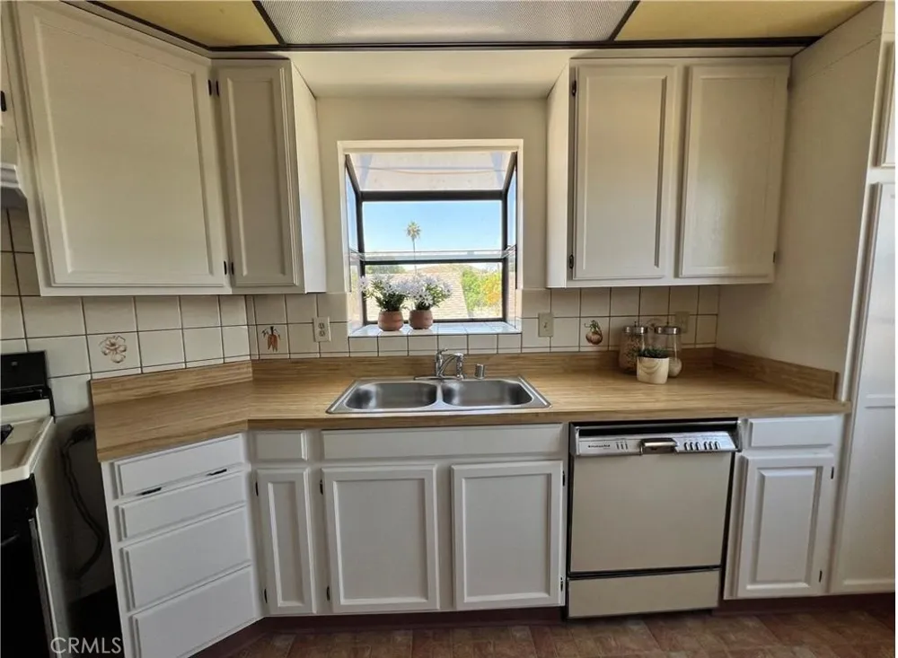 5034 Templeton #B El Sereno, CA 90032