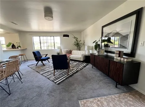 5034 Templeton #B