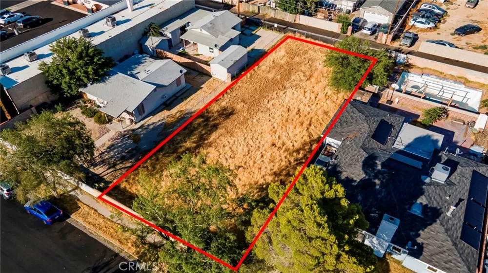 Cedar Ave Vic Milling St Lancaster, CA 93534