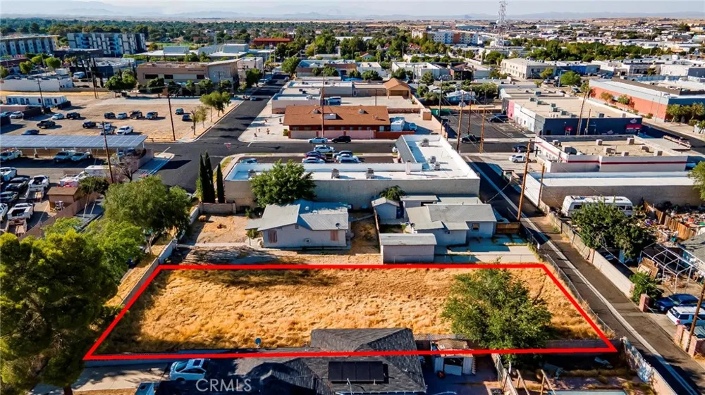 Cedar Ave Vic Milling St Lancaster, CA 93534