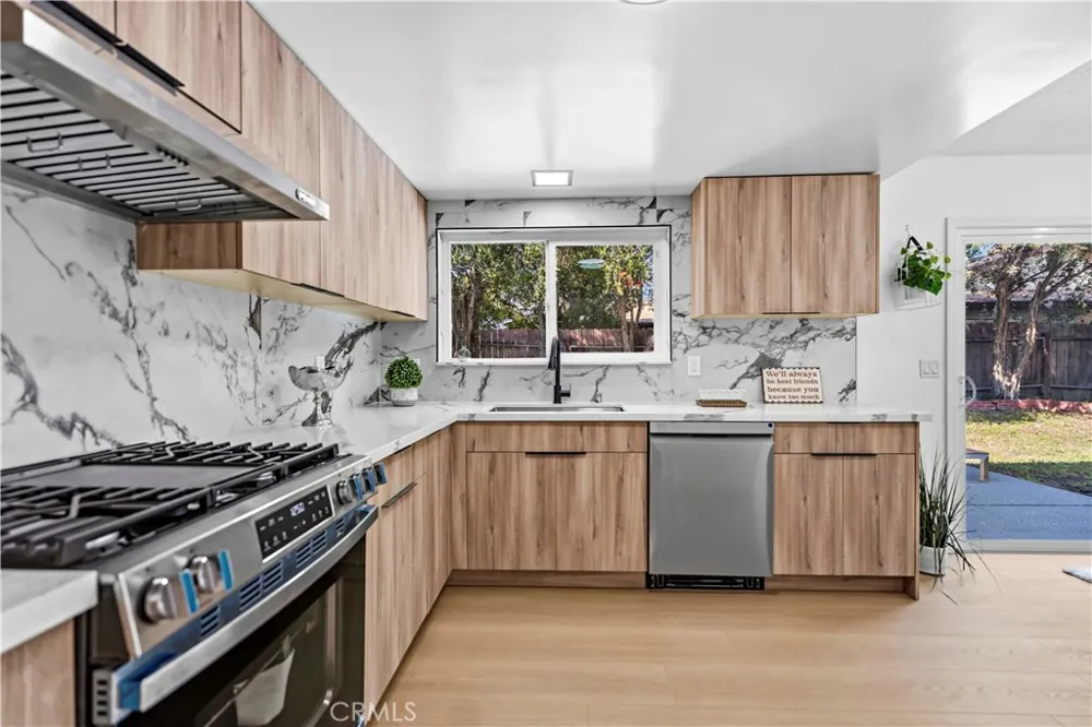 8605 Longden Avenue San Gabriel, CA 91775