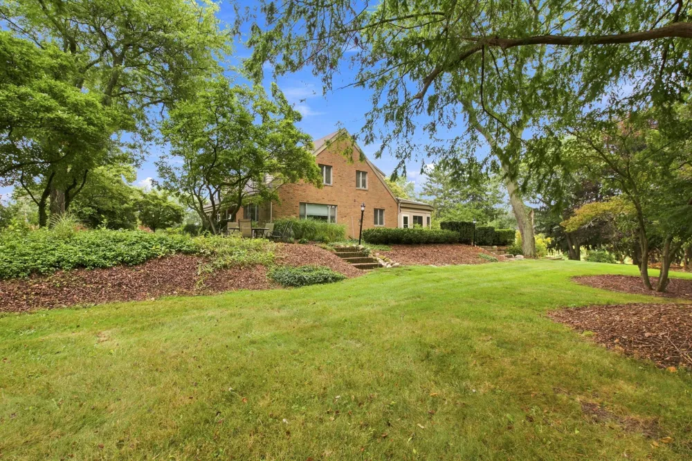 3205 Lakeshore Drive St. Joseph, MI 49085
