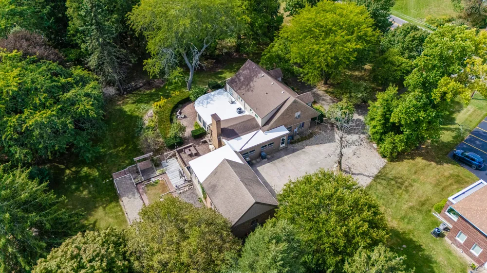 3205 Lakeshore Drive St. Joseph, MI 49085