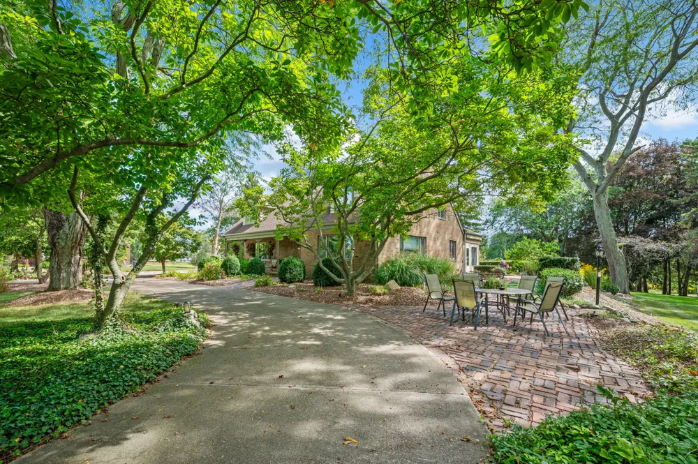 3205 Lakeshore Drive St. Joseph, MI 49085