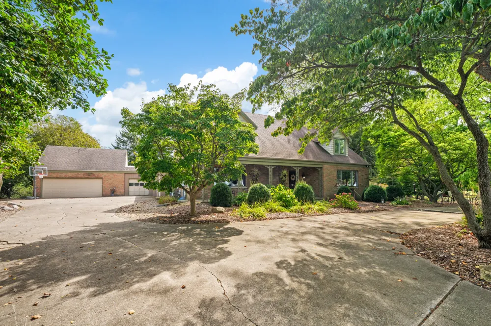 3205 Lakeshore Drive St. Joseph, MI 49085