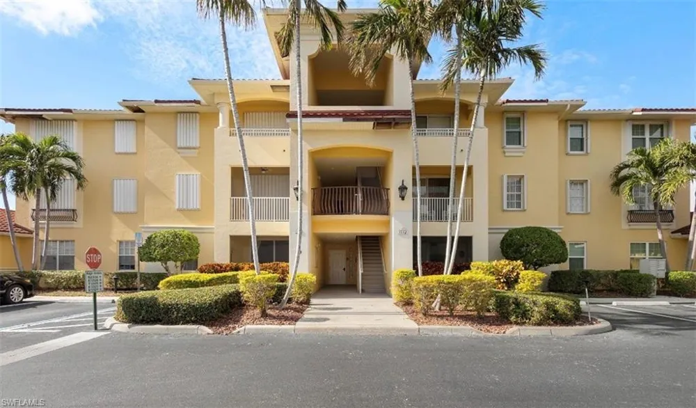 4520 Skyline Boulevard #202 Cape Coral, FL 33914