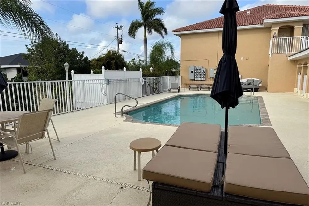 4520 Skyline Boulevard #202 Cape Coral, FL 33914