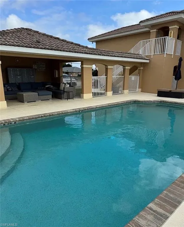 4520 Skyline Boulevard #202 Cape Coral, FL 33914