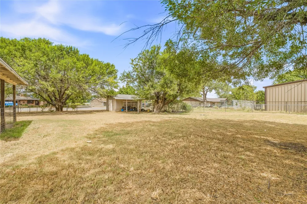 108 Vicksburg Drive Comanche, TX 76442