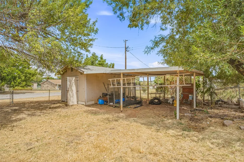 108 Vicksburg Drive Comanche, TX 76442
