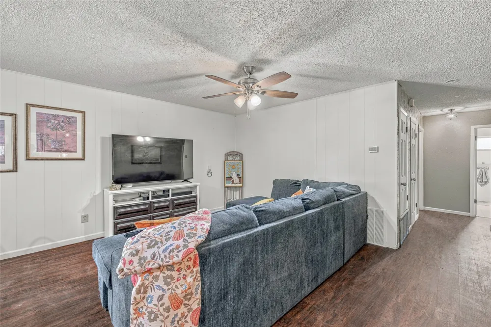 108 Vicksburg Drive Comanche, TX 76442