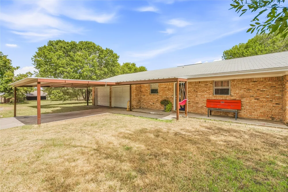 108 Vicksburg Drive Comanche, TX 76442