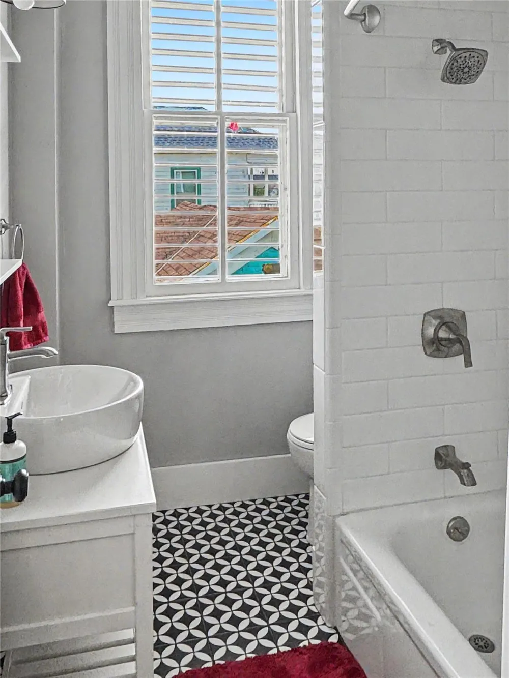 1820 Avenue O Galveston, TX 77550