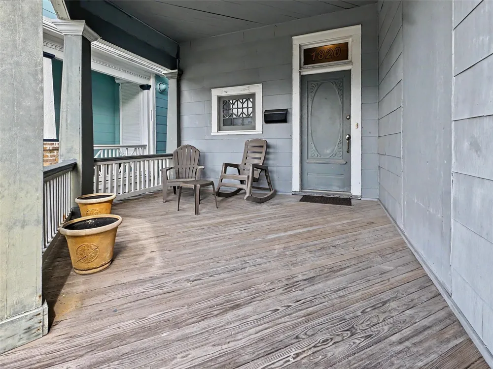 1820 Avenue O Galveston, TX 77550