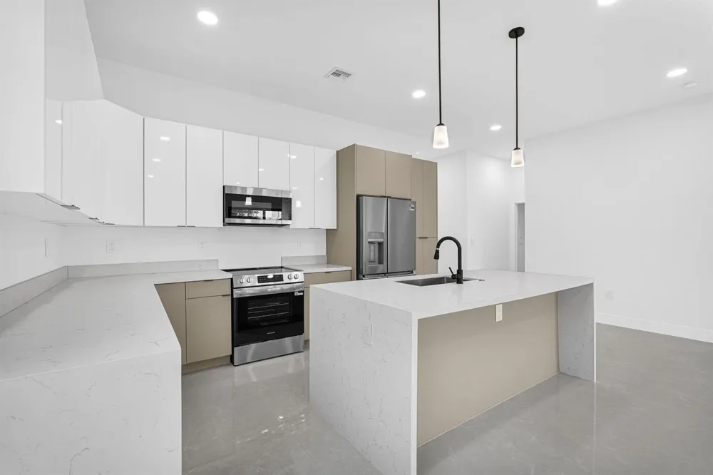 2540 NW 14TH COURT Fort Lauderdale, FL 33311