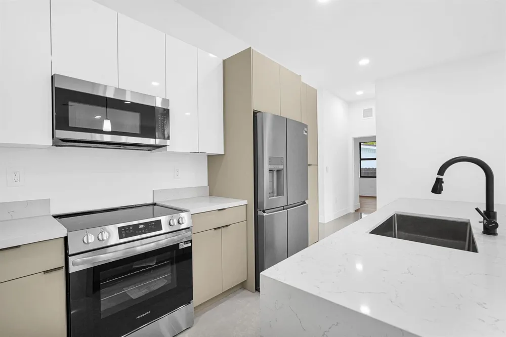 2540 NW 14TH COURT Fort Lauderdale, FL 33311