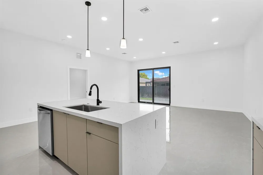2540 NW 14TH COURT Fort Lauderdale, FL 33311