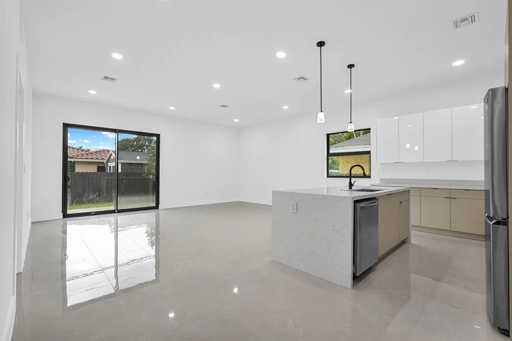 2540 NW 14TH COURT Fort Lauderdale, FL 33311