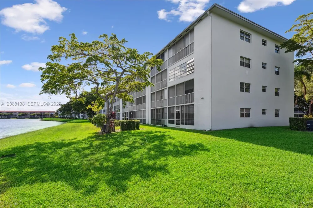 1301 SW 134th Way #213B Pembroke Pines, FL 33027