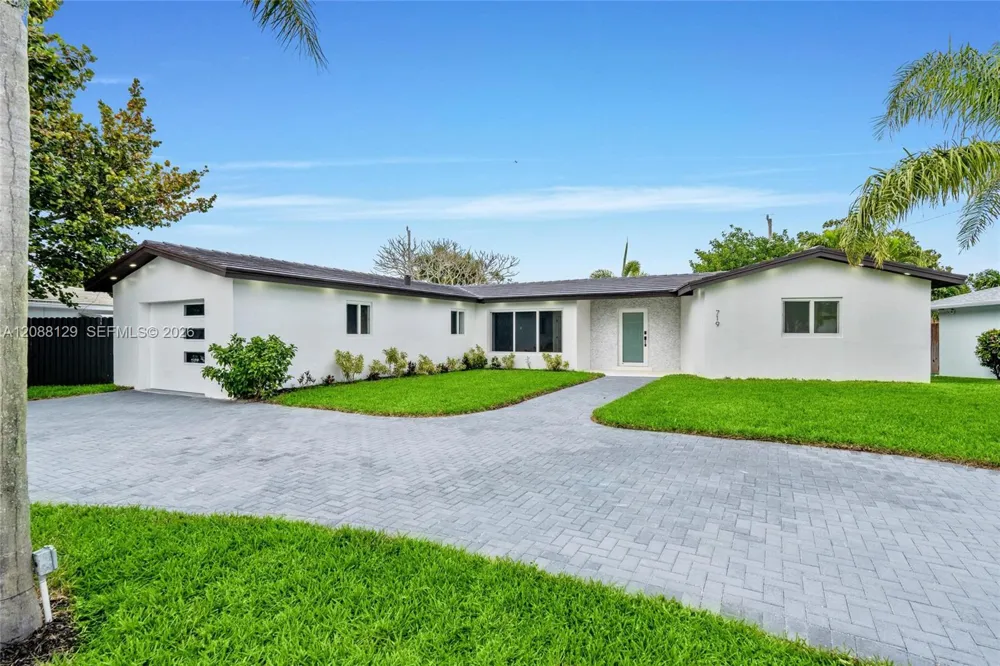 719 SW 25th Ave #719 Boynton Beach, FL 33435