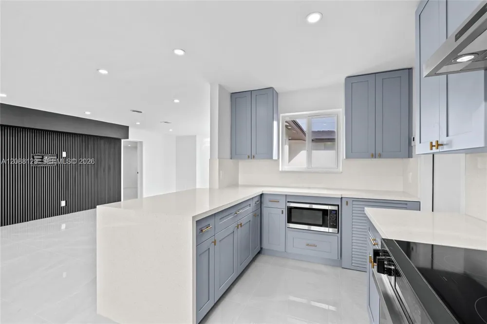 719 SW 25th Ave #719 Boynton Beach, FL 33435