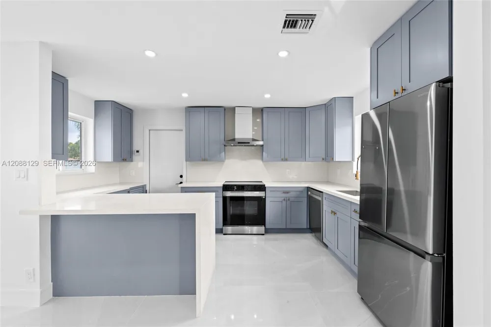 719 SW 25th Ave #719 Boynton Beach, FL 33435