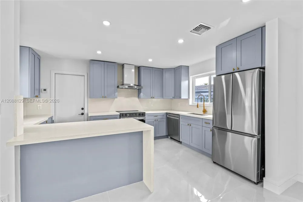 719 SW 25th Ave #719 Boynton Beach, FL 33435