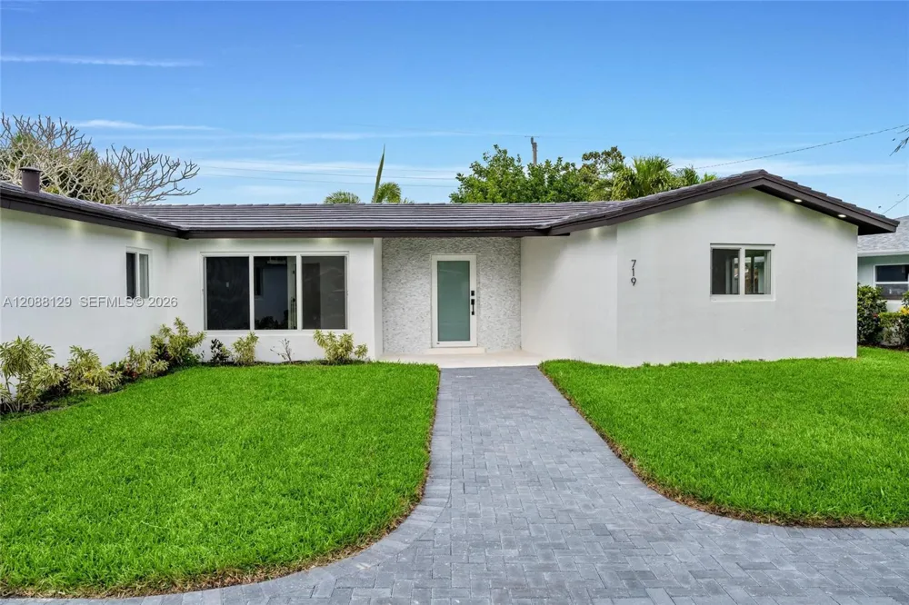 719 SW 25th Ave #719 Boynton Beach, FL 33435