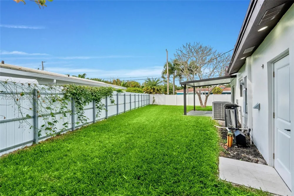 719 SW 25th Ave #719 Boynton Beach, FL 33435