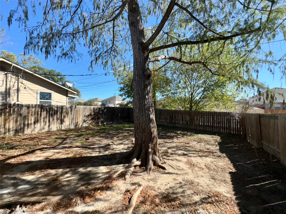 2745 Maple Tree Road New Braunfels, TX 78130