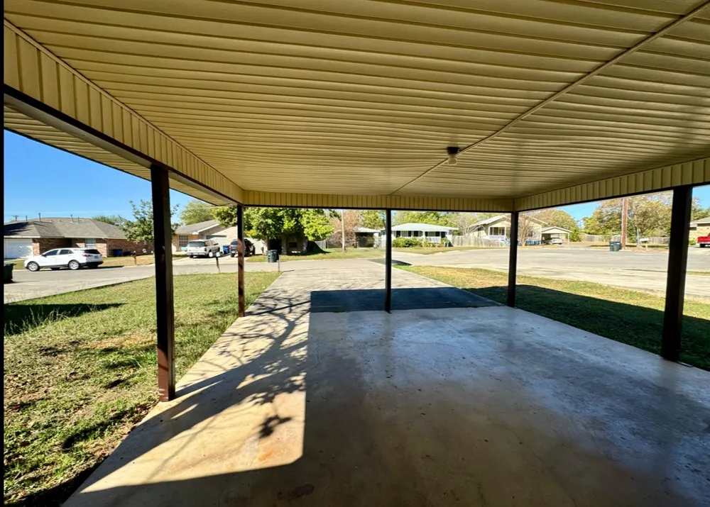 2745 Maple Tree Road New Braunfels, TX 78130