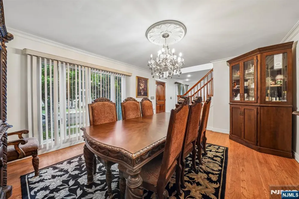 18 Gail Place Secaucus, NJ 07094