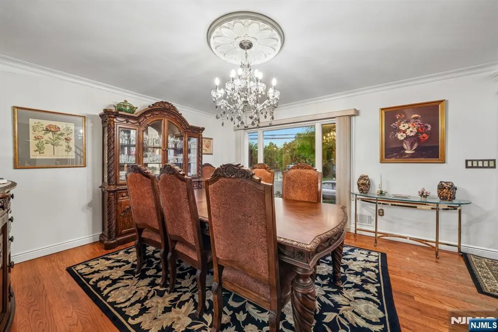 18 Gail Place Secaucus, NJ 07094
