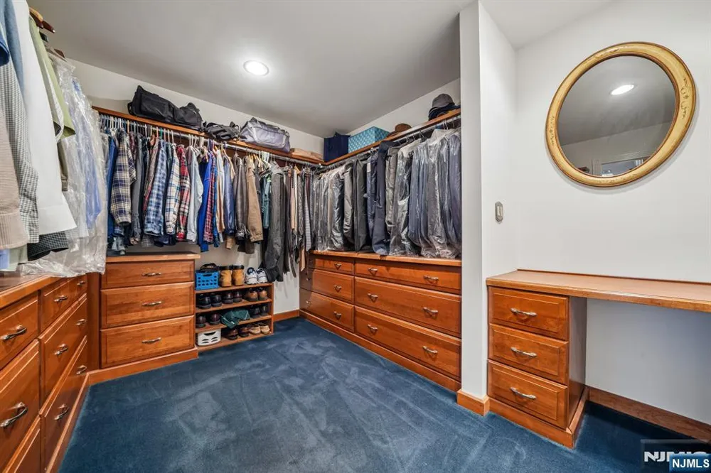 18 Gail Place Secaucus, NJ 07094
