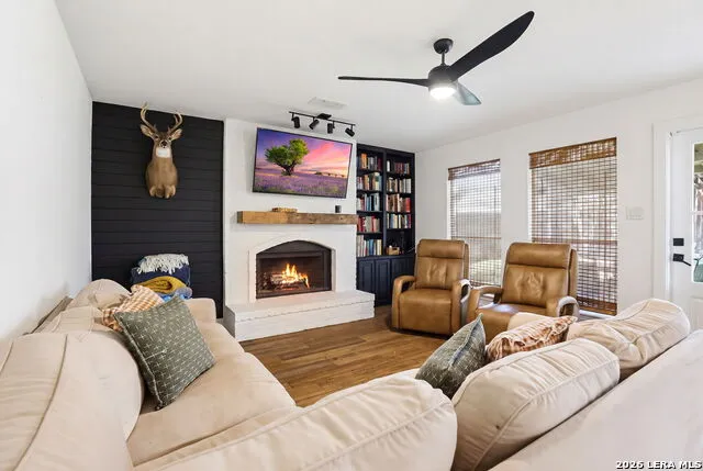 2315 Encino Pt San Antonio, TX 78259